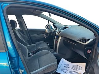 Peugeot 207 2007 diesel pegatina b