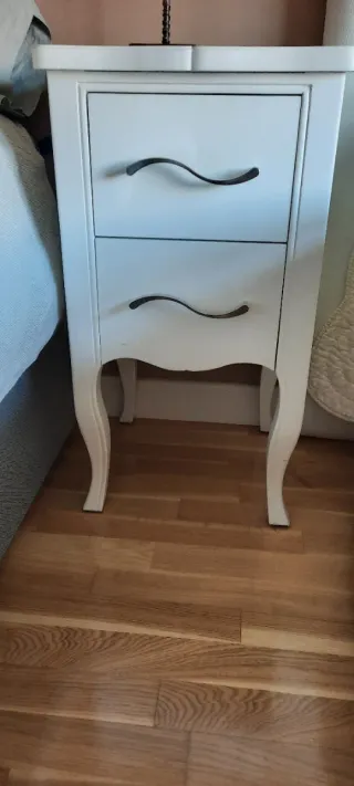 Comodini bianchi in legno massello (2 unità)