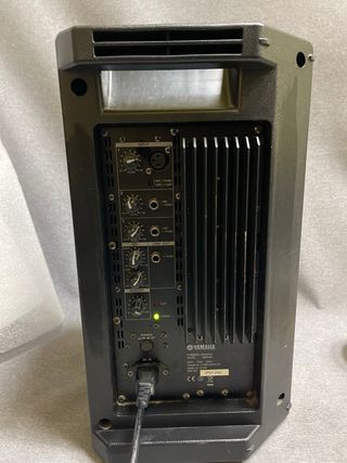 Altavoz Yamaha MSR100 Amplificado