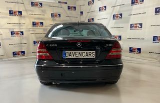 Mercedes-Benz Clase C 2004