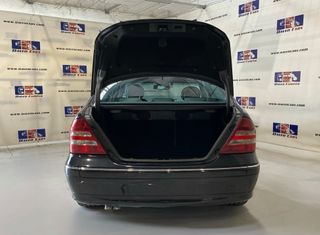 Mercedes-Benz Clase C 2004