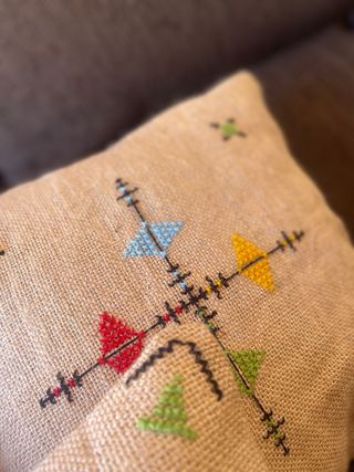 Fundas de cojín bordadas a mano estilo marroquí –