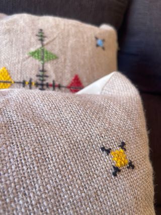 Fundas de cojín bordadas a mano estilo marroquí –