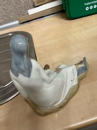 Figura cerámica vintage niña con perro