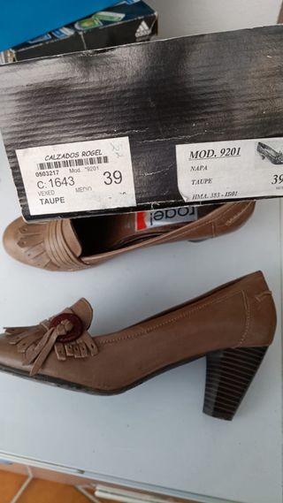 Zapatos Rogell tacón marrón