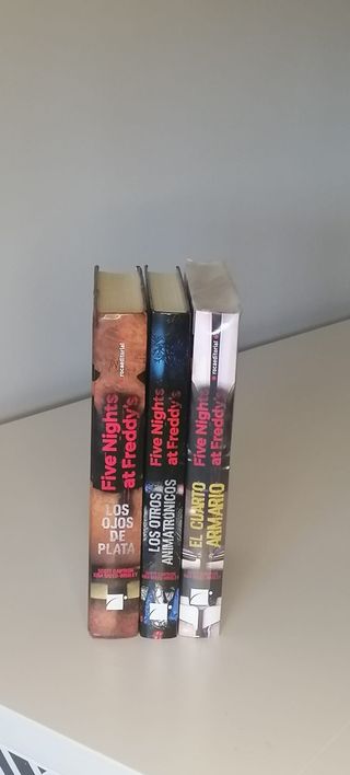 Lote Five Nights at Freddy's 15 libros