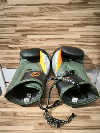 Guantes Boxeo 16OZ Venum Elite