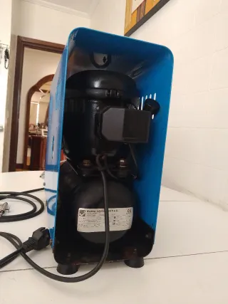 Compresor SIL-AIR y Aerógrafo Vega 2000