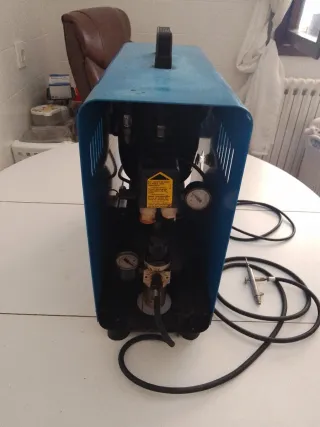 Compresor SIL-AIR y Aerógrafo Vega 2000
