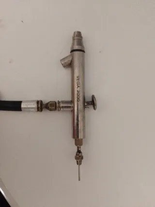 Compresor SIL-AIR y Aerógrafo Vega 2000