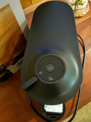 Cafetera Nespresso Vertuo Pop Negra