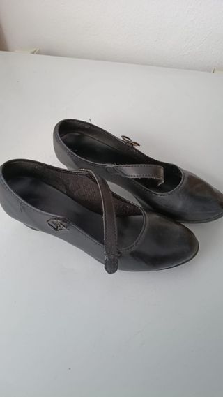 Tacones de gitana negros