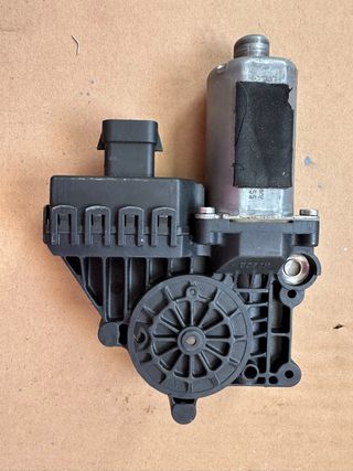 Motor Elevalunas Opel Astra H Izquierdo