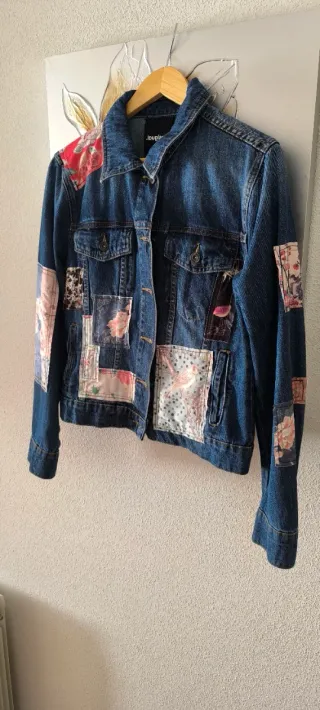 Chaqueta vaquera Desigual patchwork mujer Talla M