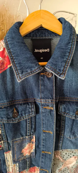 Chaqueta vaquera Desigual patchwork mujer Talla M