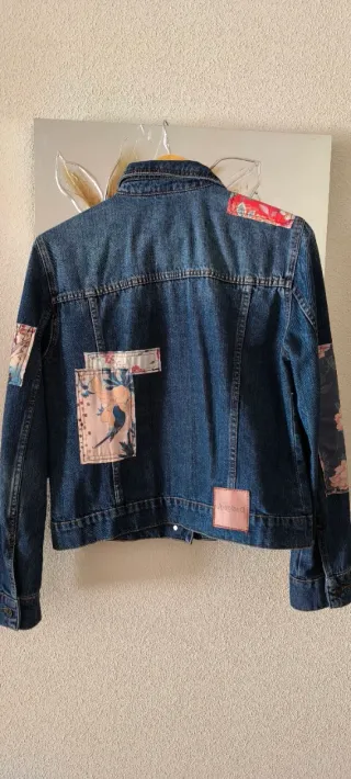 Chaqueta vaquera Desigual patchwork mujer Talla M