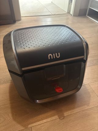 Baúl NIU Negro/Gris