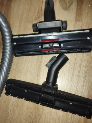 ROWENTA Aspiradora Trineo Ciclónica 750 W Negra