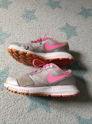 Zapatillas Nike Rosa y Plata