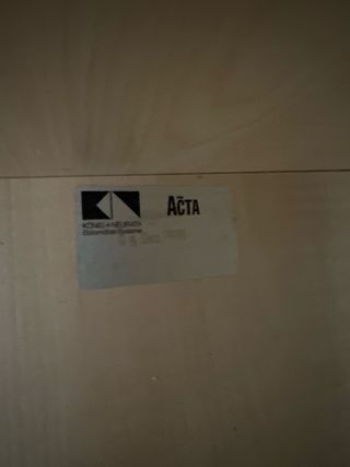 Armario de oficina con puerta corredera