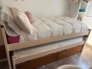 Cama nido de madera con cajones