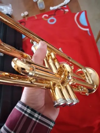 Trompeta Yamaha YTR 4335GII Oro