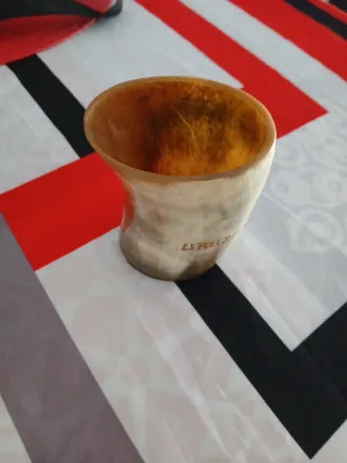 Mate de cuerno de vaca