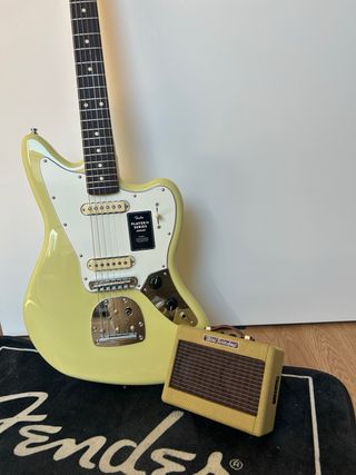 Fender Jaguar Player II Rosewood Yellow (NUEVA)