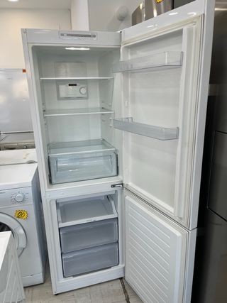 NEVERA BALAY 177CM NOFROST A+++. SEMINUEVO