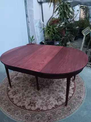 Mesa redonda de madera estilo francés con suplemen