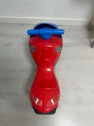 Moto correpasillos Patrulla Canina