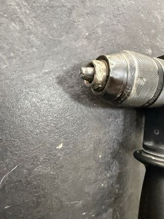 Taladro percutor AEG SBE 630 R