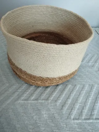 Cesta de tela y yute beige y marrón