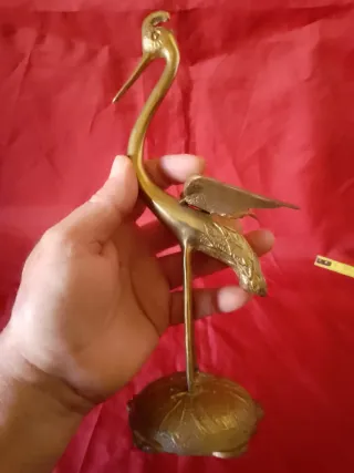 Figura de bronce antigua ave