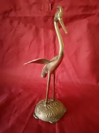 Figura de bronce antigua ave