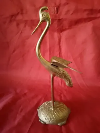 Figura de bronce antigua ave