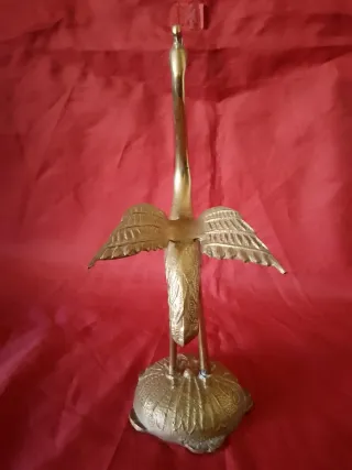 Figura de bronce antigua ave