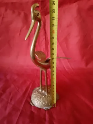 Figura de bronce antigua ave