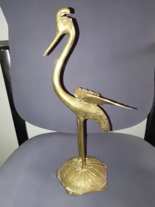 Figura de bronce antigua ave