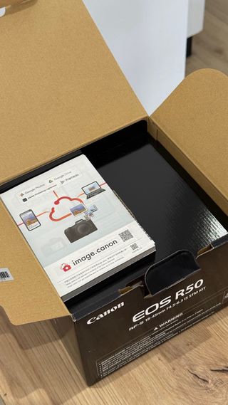 PRECINTADA Canon EOS R50 + 18-45mm