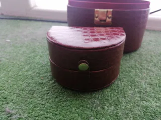 Joyero pequeño ovalado con espejo