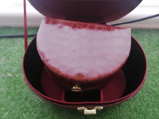 Joyero pequeño ovalado con espejo