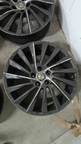 2 Llantas Alfa Romeo Giulietta QV