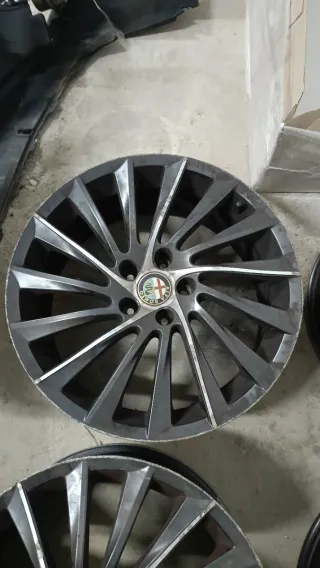 2 Llantas Alfa Romeo Giulietta QV