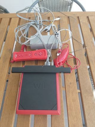 Consola Nintendo Wii Roja y Gris