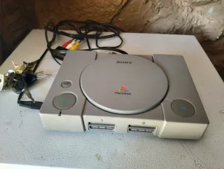 PlayStation 1 (PS1) con cables