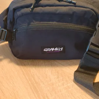 Riñonera Gramicci Negra