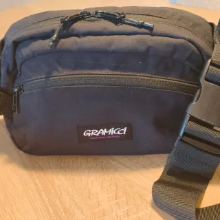 Riñonera Gramicci Negra