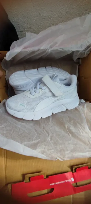 Zapatillas Puma Niña Talla 32