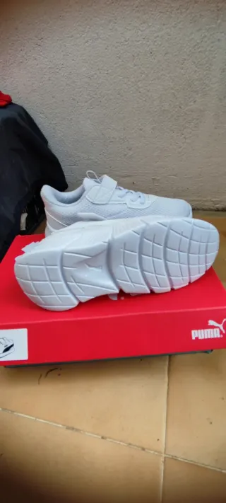 Zapatillas Puma Niña Talla 32